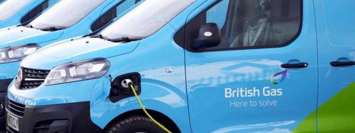 UK businesses plan to invest £13.6bn  in EVs this year, survey finds