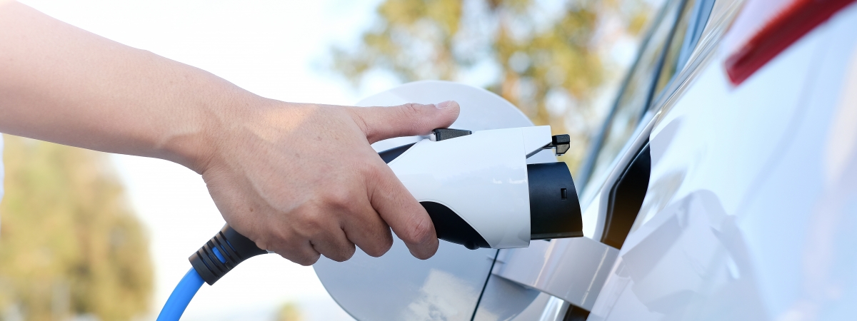 How charging electric vehicles is being made easier for Glasgow flat owners | GlasgowWorld