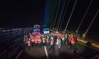 EVAS attend the Queensferry Crossing Lighting Up Event